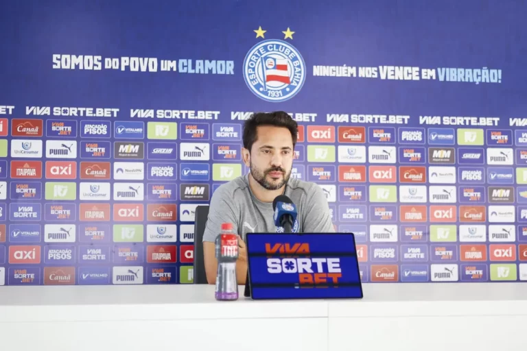 Everton-Ribeiro-mira-jogo-contra-o-Cruzeiro-e-diz-0131459300202504161613-ScaleDownProportional