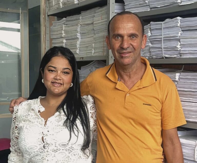 2CFA2CB8-12CA-409E-9E88-6F8C499FB288