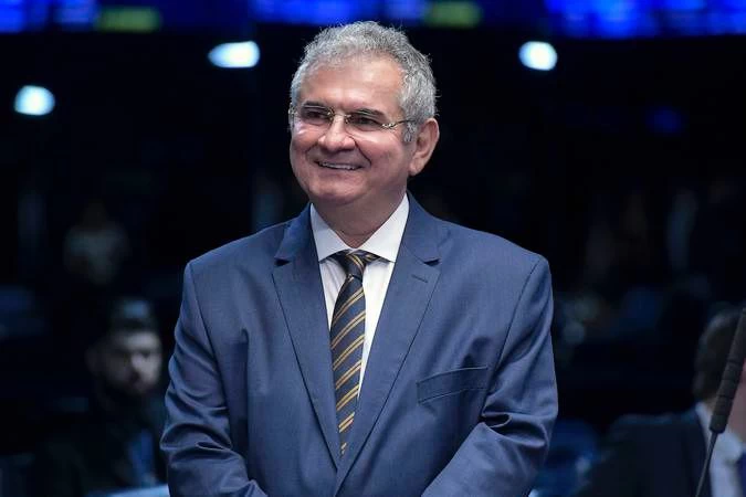 02a9f305-b43d-440b-8ad0-4e0dea2ea953