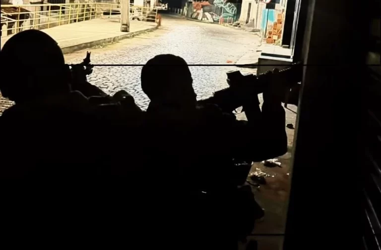 3f3ebc00-0883-4694-9ed4-5565eb09df8d-2