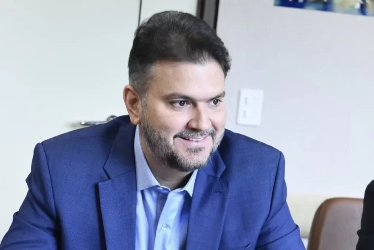 b137060b-d950-4a39-94c1-4640a59f2376