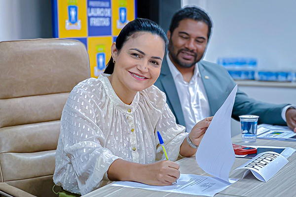 débora regis_divulgação