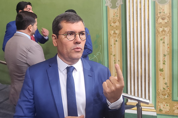 claudio-tinoco_politica-livre