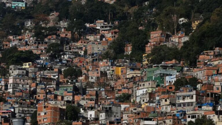 favelas-rj-fernando-frazao-agencia-brasil_widelg