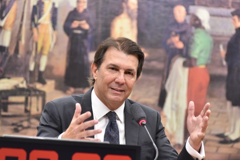 bfe48234-3c34-443c-ab04-3e2b33e80e01